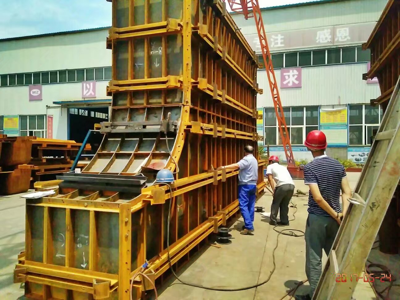 河南厂家伟志大桥组合钢模板钢度及强度验算
