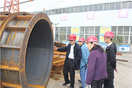 热烈欢迎:三门峡公铁大桥项目部到伟志钢模板厂家参观考察
